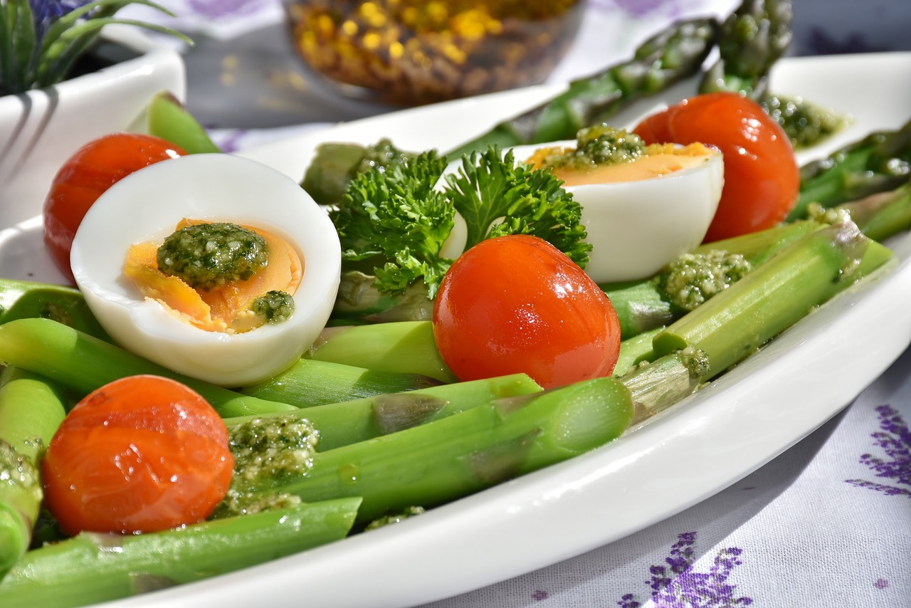 meal asparagus dish food 1307604